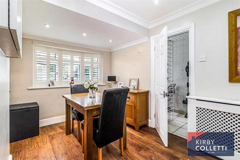 undefined, Beechfield, Hoddesdon