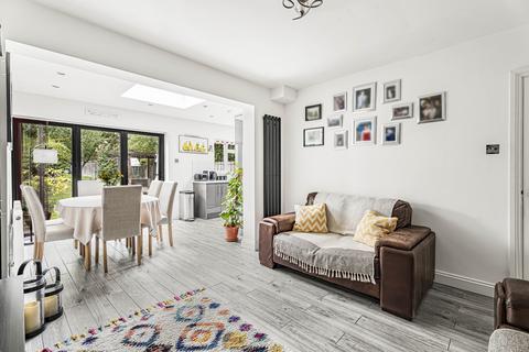 3 bedroom semi-detached house for sale, Penn Road, Park Street, St Albans, AL2