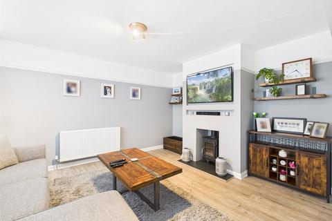 10 Bathleaze, Kings Stanley, Stonehouse, GL10 3JW