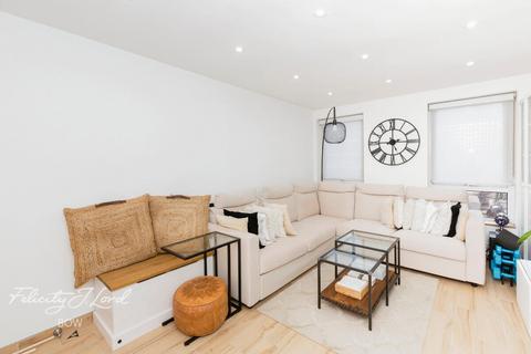 1 bedroom flat for sale, East India Dock Road, London