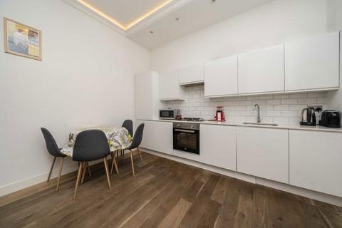 1 bedroom flat for sale, Horn Lane, London W3