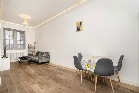1 bedroom flat for sale, Horn Lane, London W3