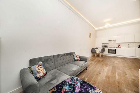 1 bedroom flat for sale, Horn Lane, London W3