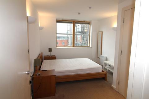 2 bedroom apartment to rent, West Point, Wellington Street Leeds
