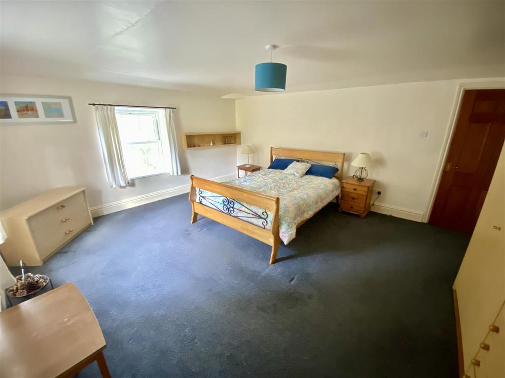 Bramleys Estate Agents - Cote Wall Mews - Mirfield