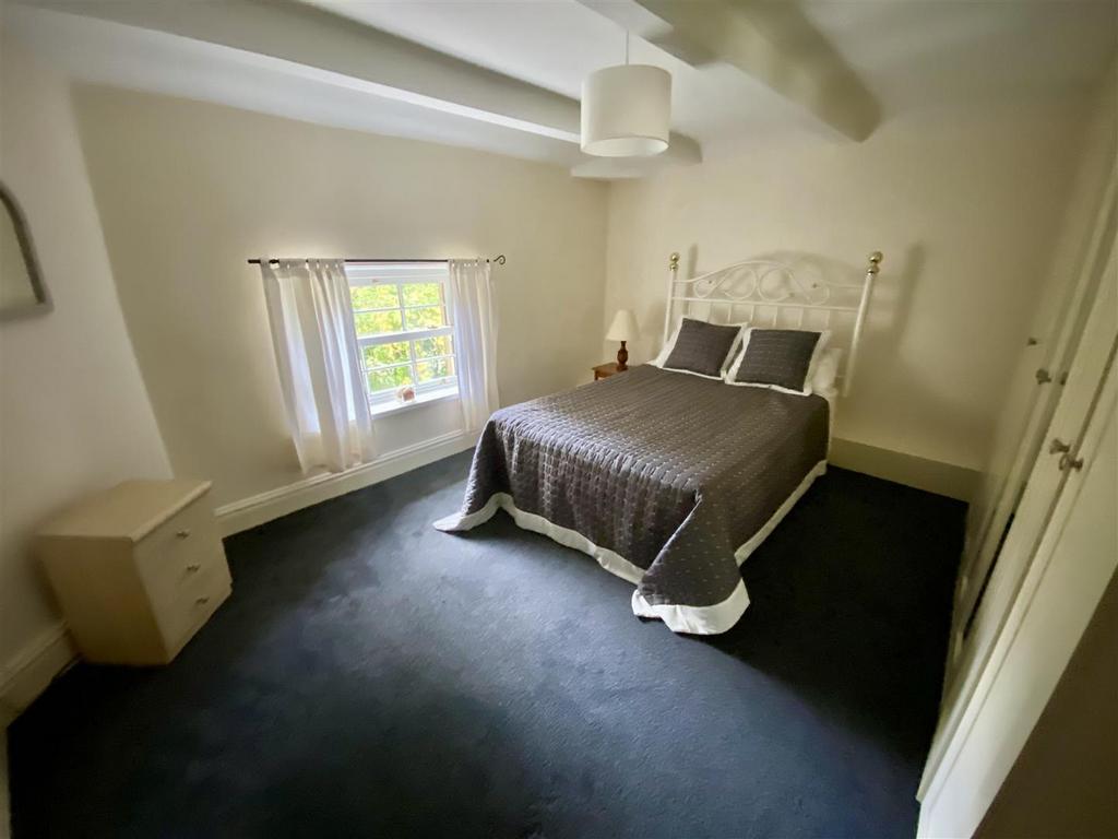 Bramleys Estate Agents - Cote Wall Mews - Mirfield