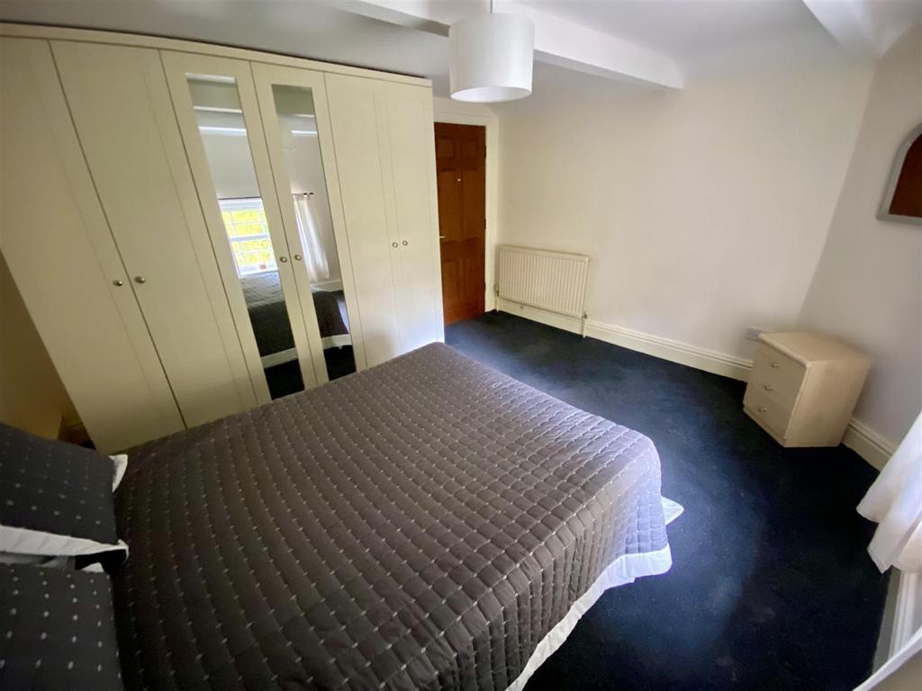 Bramleys Estate Agents - Cote Wall Mews - Mirfield