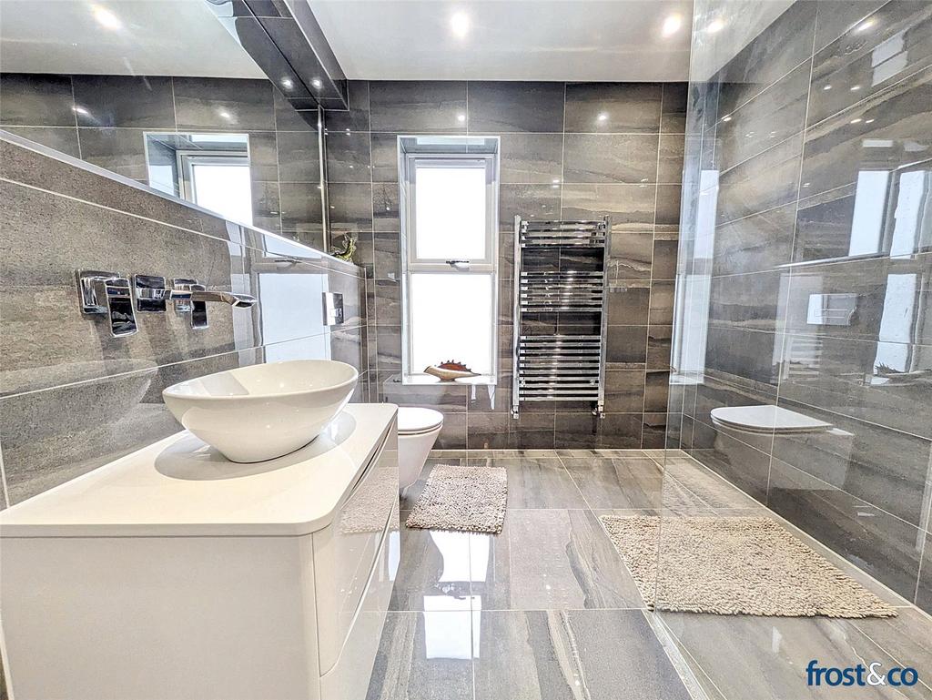 Ensuite