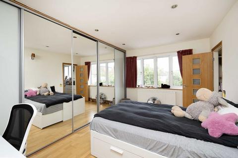 5 bedroom house for sale, The Ridgeway, London N3
