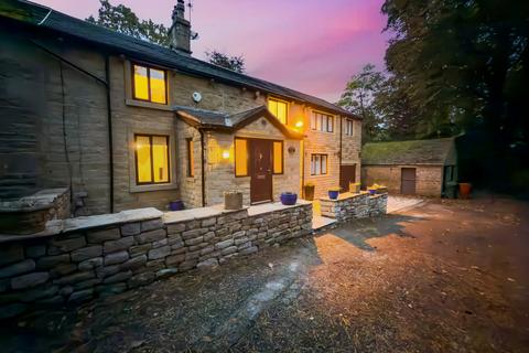 4 bedroom cottage for sale, Bowfields Lane Balderstone, Blackburn, BB2
