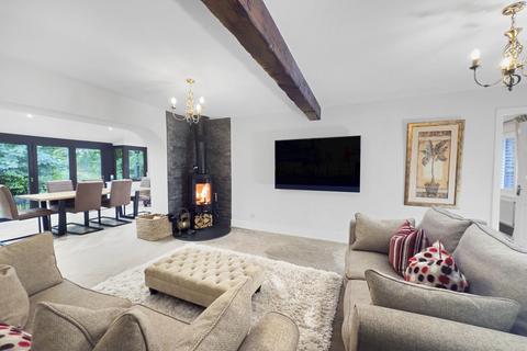 4 bedroom cottage for sale, Bowfields Lane Balderstone, Blackburn, BB2