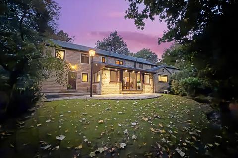 4 bedroom cottage for sale, Bowfields Lane Balderstone, Blackburn, BB2