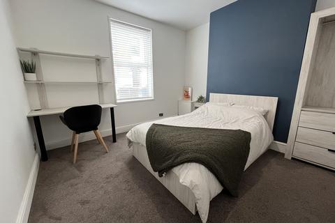 4 bedroom terraced house to rent, Lincoln LN1