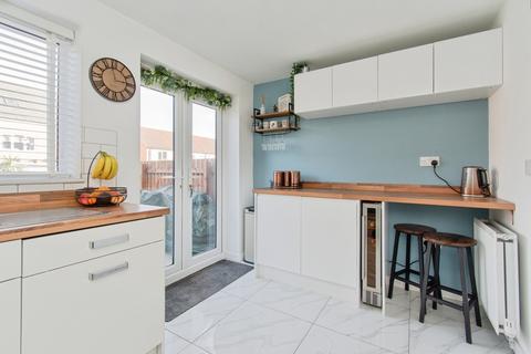 3 bedroom semi-detached house for sale, Elm View, West Yorkshire WF10
