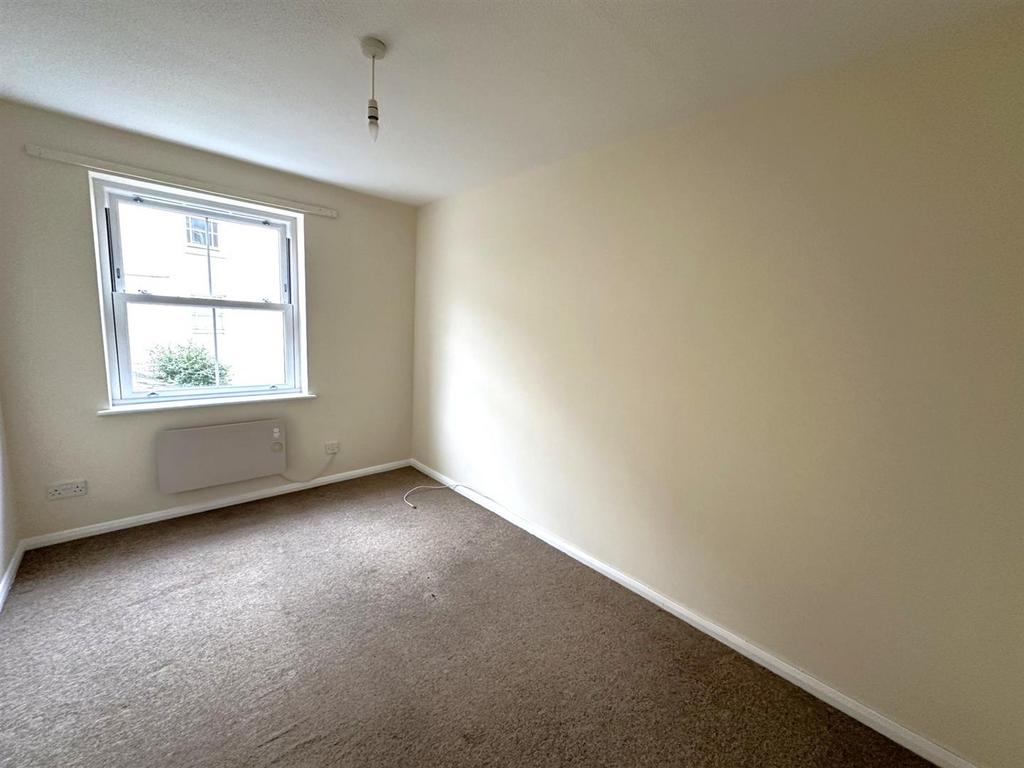 Bedroom 2.jpg