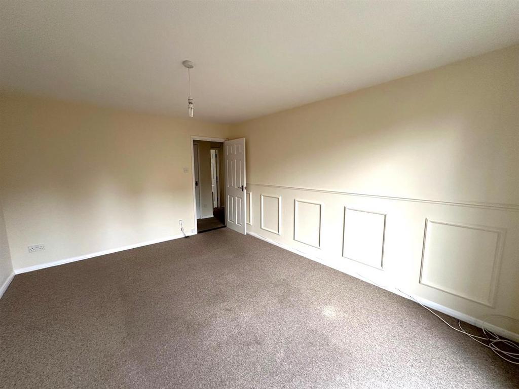 Living room 2.jpg