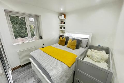 3 bedroom end of terrace house for sale, Yarburgh Street, Whalley Range, Greater Manchester, M16