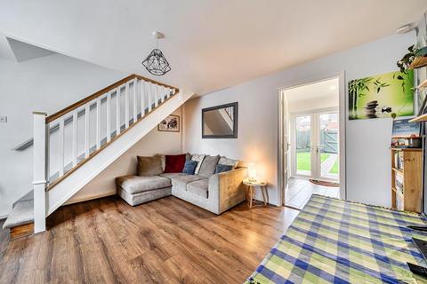 32 Ashgrove, Steeple Claydon, Buckingham, MK18 2NW