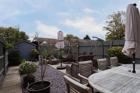 undefined, Ladbroke Road, Redhill