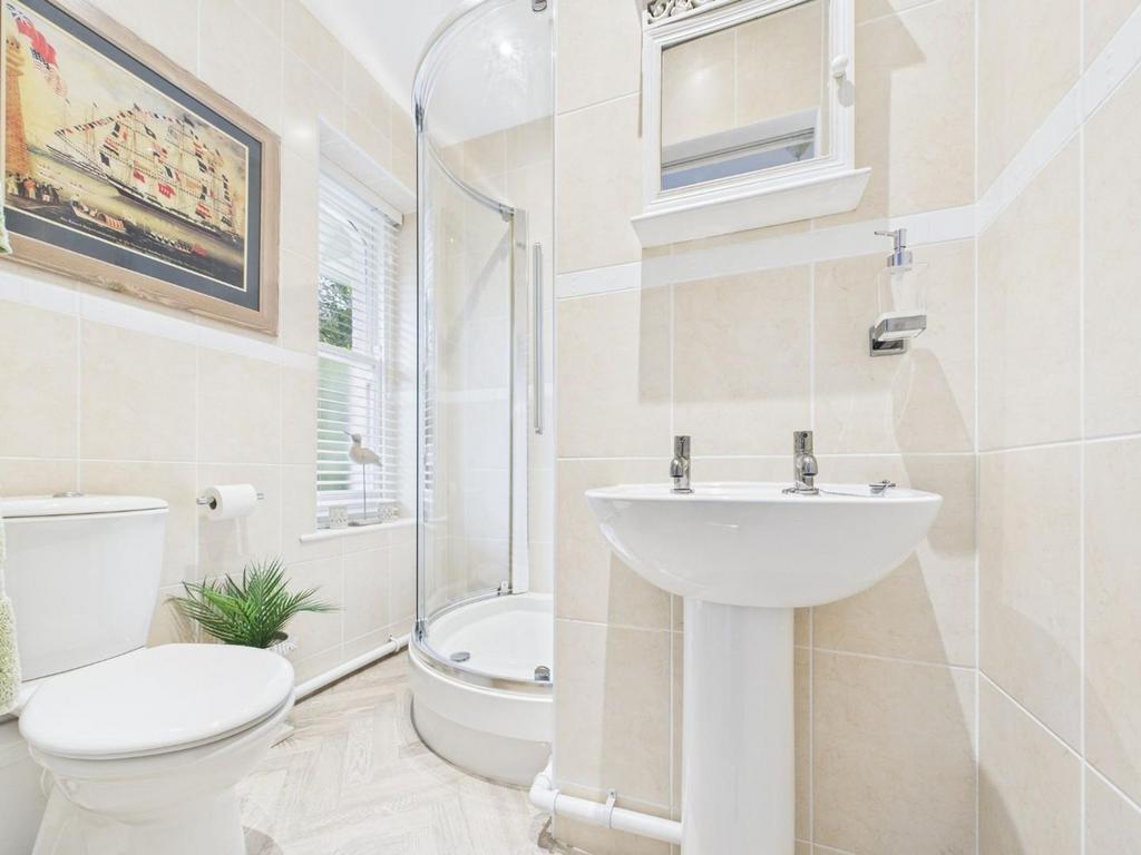 Ensuite Shower Room