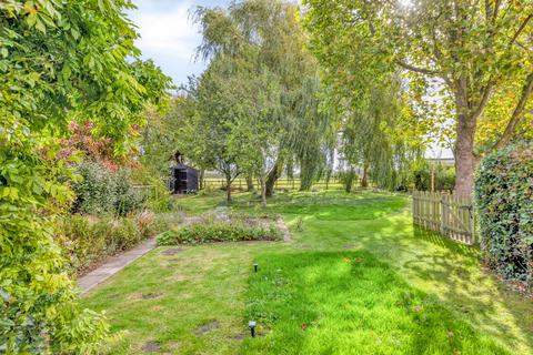 undefined, Charming Cottage with Annexe in Sharrington