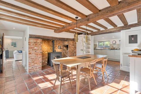 undefined, Charming Cottage with Annexe in Sharrington