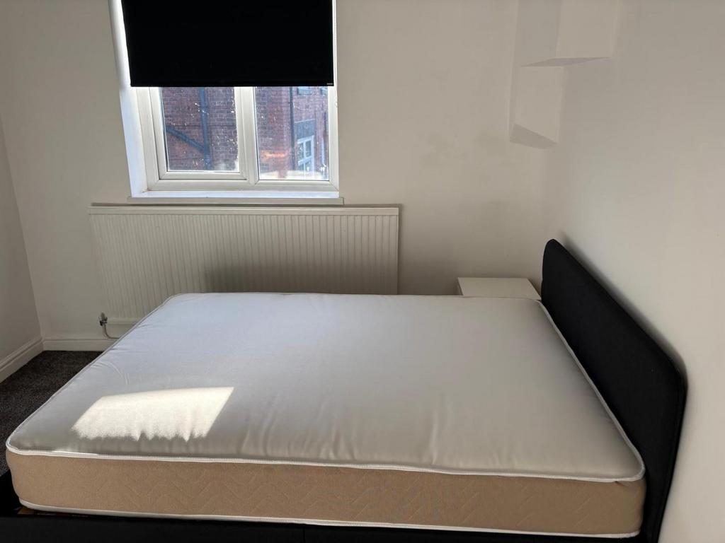 Bed.jpg