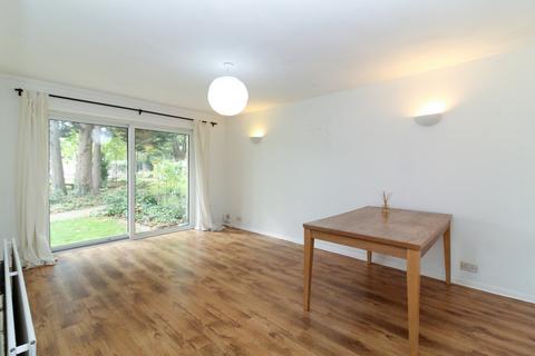 2 bedroom ground floor flat for sale, Forsythe Shades Court, Beckenham
