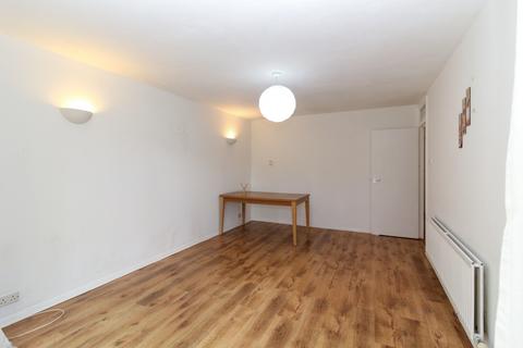2 bedroom ground floor flat for sale, Forsythe Shades Court, Beckenham