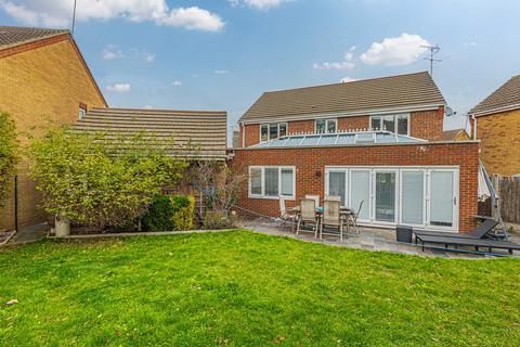 undefined, Rowan Close, Rayleigh, SS6