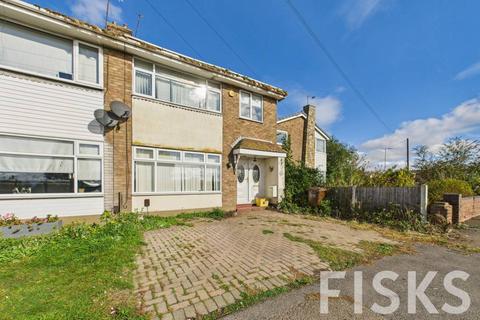 NO ONWARD CHAIN - Furtherwick Road, Canvey Island, SS8