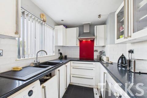3 bedroom semi-detached house for sale, NO ONWARD CHAIN - Furtherwick Road, Canvey Island, SS8