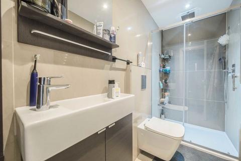 1 bedroom flat for sale, Horn Lane, London W3