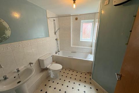 27 Beamsley Drive, Manchester, M22 1TZ