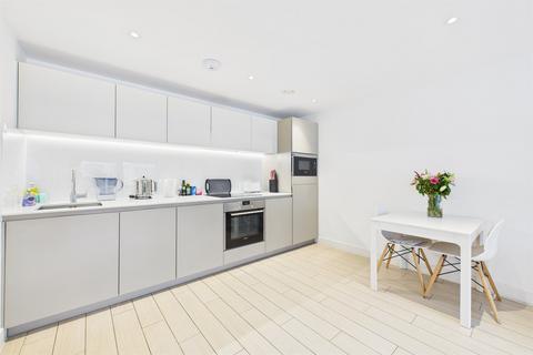 1 bedroom flat for sale, Canalside Square, London, N1