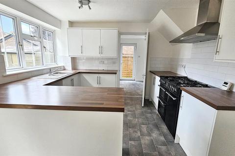 4 bedroom detached house for sale, Wheatland Close, Oadby