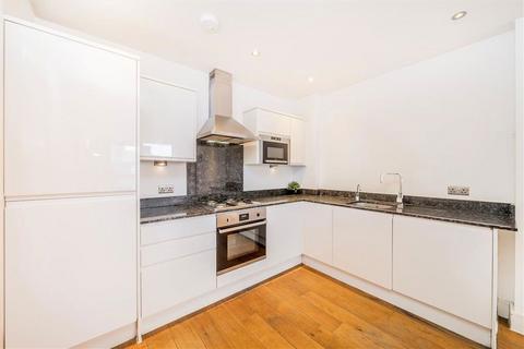 2 bedroom flat to rent, Greenwich High Road, London SE10