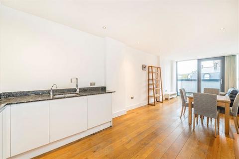 2 bedroom flat to rent, Greenwich High Road, London SE10