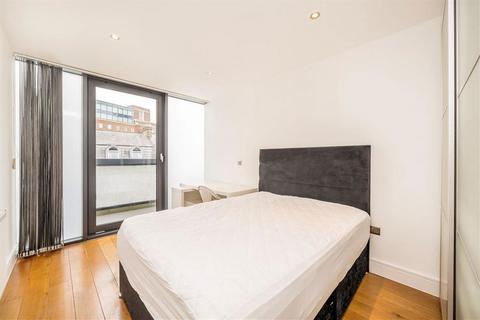 2 bedroom flat to rent, Greenwich High Road, London SE10