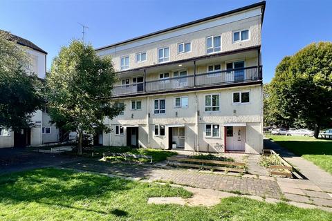 undefined, Brookwood Road, Hounslow TW3