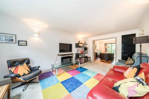 undefined, Heathway, London SE3