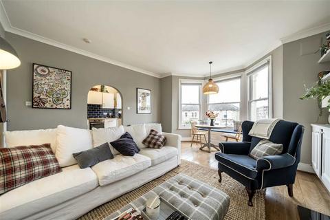 3 bedroom flat for sale, Breakspears Road, London SE4