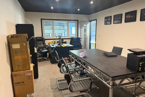 Warehouse to rent, Units A2 Glenmore Business Park, Portfield Chichester PO19 7BJ