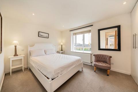 2 bedroom flat to rent, Chesterton Square, London W8