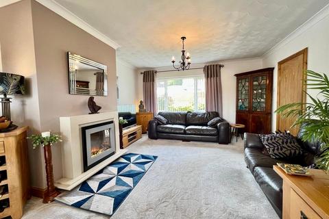 18 Devonshire Drive, Hirwaun, Aberdare, CF44 9SE