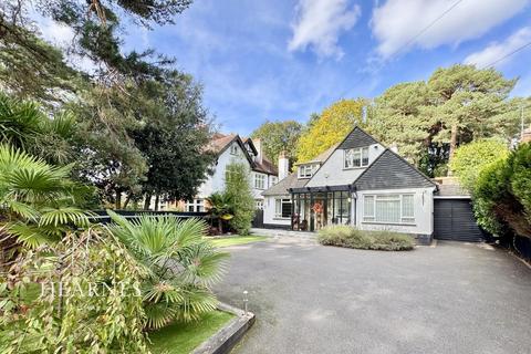 Queens Park Avenue, Queens Park, Bournemouth, BH8