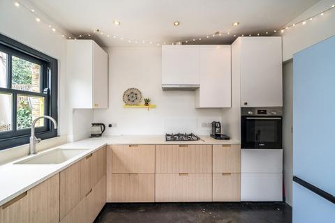 3 bedroom house for sale, Tyneham Road, London SW11