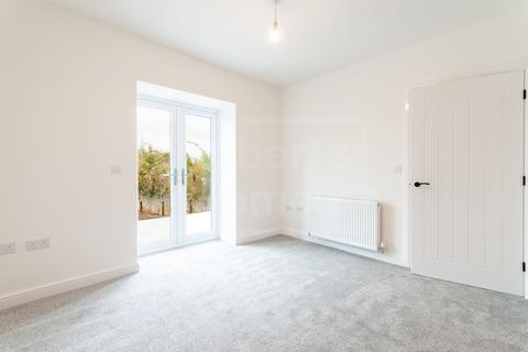 3 bedroom terraced house for sale, Palleg Road, Lower Cwmtwrch, Swansea, SA9 2QE