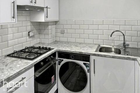 2 bedroom flat for sale, Clark Grove, Ilford