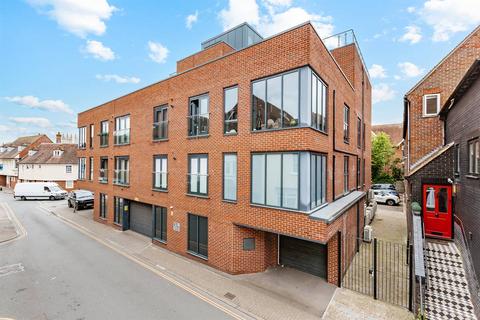 2 bedroom apartment for sale, Stour Street, Canterbury